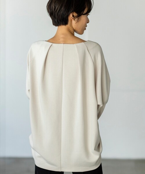 THE SHOP TK (ザ ショップ ティーケー )の「◆【オンオフ対応】サイドタックプルオーバー(Tシャツ/カットソー・レディース・グリーン/ダークブラウン/ブラック/ナチュラル・LL/L/M/S)」の17枚目の写真