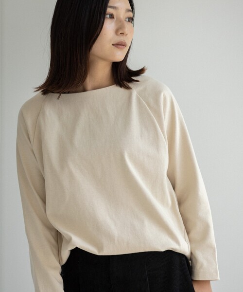 THE SHOP TK (ザ ショップ ティーケー )の「◆【オンオフ対応】サイドタックプルオーバー(Tシャツ/カットソー・レディース・グリーン/ダークブラウン/ブラック/ナチュラル・LL/L/M/S)」の20枚目の写真