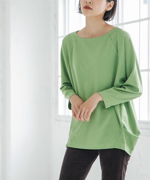 THE SHOP TK (ザ ショップ ティーケー )の「◆【オンオフ対応】サイドタックプルオーバー(Tシャツ/カットソー・レディース・グリーン/ダークブラウン/ブラック/ナチュラル・LL/L/M/S)」の4枚目の写真