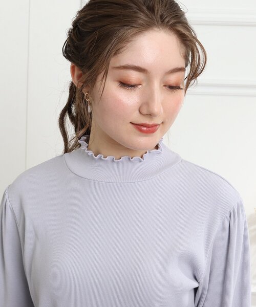 couture brooch(クチュールブローチ)の「◆メローリブ袖ギャザーカットソー(Tシャツ/カットソー・レディース・ブラック系2/ブラック/ライトパープル/オフホワイト・38/42/40)」の6枚目の写真