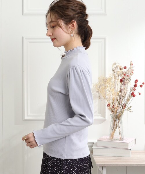 couture brooch(クチュールブローチ)の「◆メローリブ袖ギャザーカットソー(Tシャツ/カットソー・レディース・ブラック系2/ブラック/ライトパープル/オフホワイト・38/42/40)」の9枚目の写真