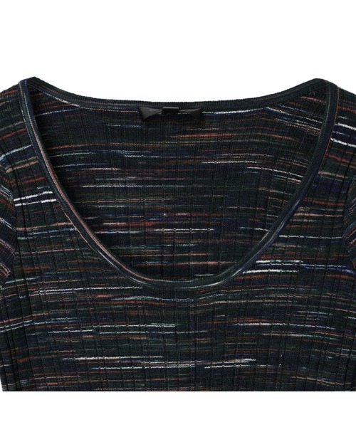 Guess（ゲス）の「Anika Top（ニット/セーター・レディース・オレンジ/ネイビー・X-SMALL/MEDIUM/SMALL）」の11枚目の写真