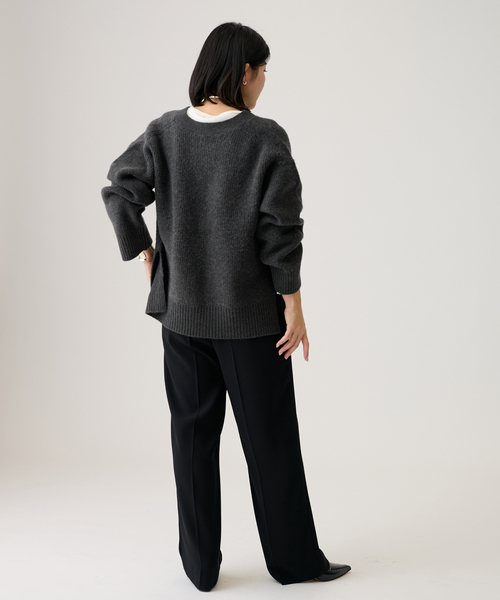 journal standard L'essage(ジャーナルスタンダードレサージュ)の「パールボタンカーディガン(カーディガン/ボレロ・レディース・ベージュ/チャコールグレー・FREE)」の5枚目の写真