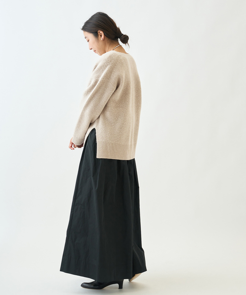journal standard L'essage(ジャーナルスタンダードレサージュ)の「パールボタンカーディガン(カーディガン/ボレロ・レディース・ベージュ/チャコールグレー・FREE)」の10枚目の写真