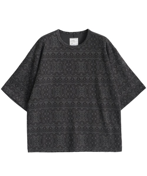 SHAREEF(シャリーフ)の「CARPET JQ S/S PO(Tシャツ/カットソー・メンズ・グレー/レッド/ターコイズブルー・1/2/3)」の2枚目の写真