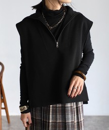 ハーフジップベスト