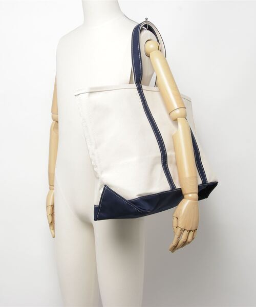 LLBean SIGNATURE（エルエルビーンシグネチャー）の「LL BEAN BOAT AND TOTE エルエルビーン ボート トートバッグ L（トートバッグ・レディース・ネイビー/ブラック・FREE）」の5枚目の写真