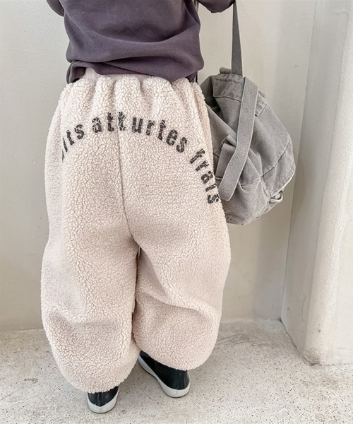 aimoha（アイモハ）の「【aimoha-KIDS-】子供服 モコモコボア裏フリーススウェットパンツ（スウェットパンツ・キッズ・ライトベージュ/ダークグレー・80/90/100/110/120/130）」の2枚目の写真