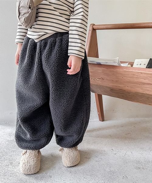 aimoha（アイモハ）の「【aimoha-KIDS-】子供服 モコモコボア裏フリーススウェットパンツ（スウェットパンツ・キッズ・ライトベージュ/ダークグレー・80/90/100/110/120/130）」の6枚目の写真