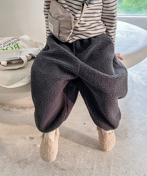 aimoha（アイモハ）の「【aimoha-KIDS-】子供服 モコモコボア裏フリーススウェットパンツ（スウェットパンツ・キッズ・ライトベージュ/ダークグレー・80/90/100/110/120/130）」の7枚目の写真