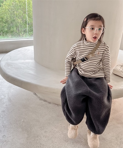 aimoha（アイモハ）の「【aimoha-KIDS-】子供服 モコモコボア裏フリーススウェットパンツ（スウェットパンツ・キッズ・ライトベージュ/ダークグレー・80/90/100/110/120/130）」の11枚目の写真