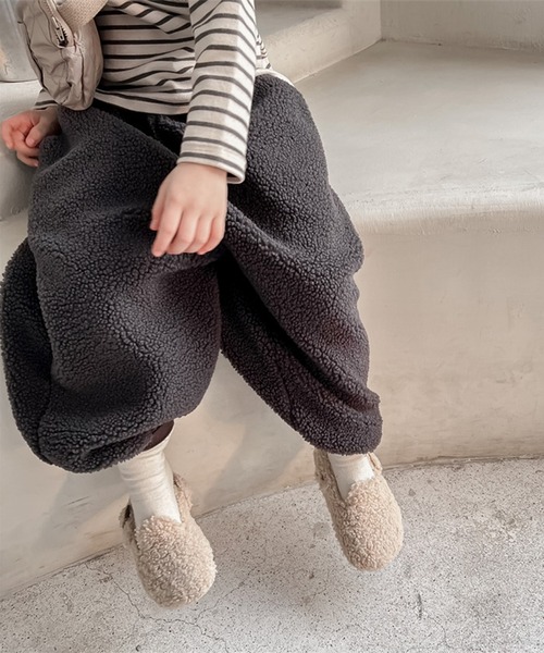 aimoha（アイモハ）の「【aimoha-KIDS-】子供服 モコモコボア裏フリーススウェットパンツ（スウェットパンツ・キッズ・ライトベージュ/ダークグレー・80/90/100/110/120/130）」の14枚目の写真