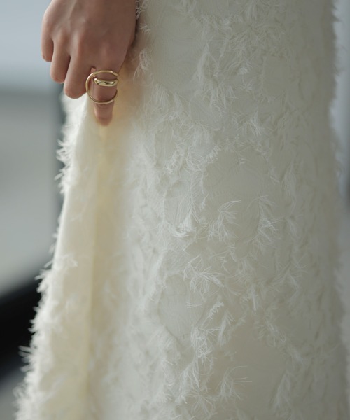 anuans（アニュアンス）の「カットジャガードセミフレアスカート