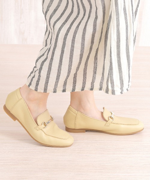 ENあしながおじさん（エンアシナガオジサン）の「防水│ビットローファー　5360509（ローファー・レディース・ライトグリーン/アイボリー/ブラック/グレイッシュベージュ/ブラウン/ネイビー/イエロー/チョコ・22.5cm/23.0cm/23.5cm/24.0cm/24.5cm/24cm/23cm）」の8枚目の写真