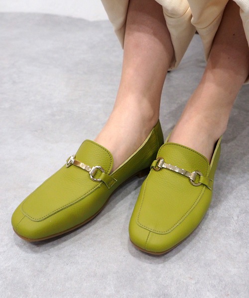 ENあしながおじさん（エンアシナガオジサン）の「防水│ビットローファー　5360509（ローファー・レディース・ライトグリーン/アイボリー/ブラック/グレイッシュベージュ/ブラウン/ネイビー/イエロー/チョコ・22.5cm/23.0cm/23.5cm/24.0cm/24.5cm/24cm/23cm）」の6枚目の写真