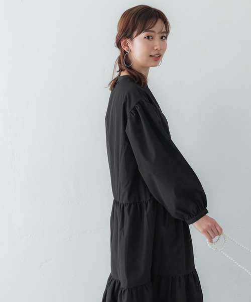 coca(coca)(コカ)の「ポリエステルティアードシャツワンピース(ワンピース・レディース・ホワイト/ブラック・L/M)」の8枚目の写真
