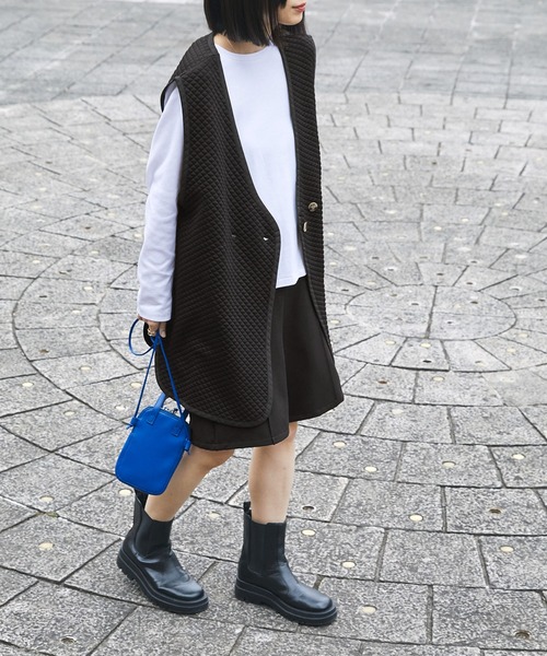 Chaco closet（チャコ クローゼット）の「キルティングジャガード ダブルボタン ミドル丈ジレ（ベスト・レディース・モカ/カーキ/アイボリー/ブラック・FREE）」の9枚目の写真