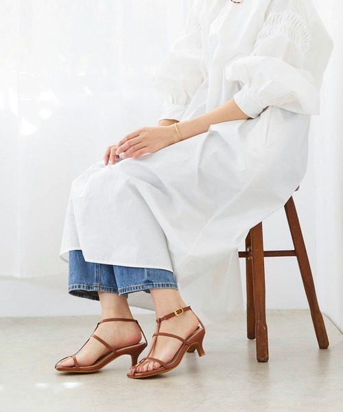 スクエアトゥストラップサンダル