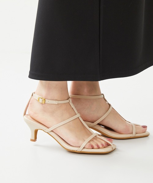 menue（メヌエ）の「スクエアトゥ華奢ストラップサンダル（サンダル・レディース・グレイッシュベージュ/キャメル/アイボリー/ブラック・3L/L/M/XS/LL/S）」の18枚目の写真