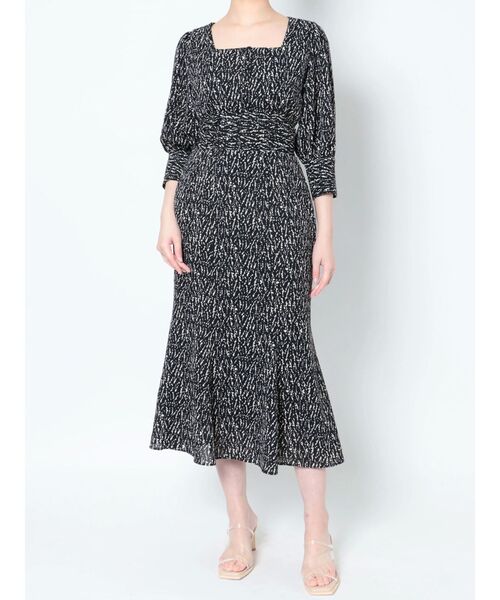 LAGUNAMOON(ラグナムーン)の「バイカラーパターンスクエアネックワンピース(ワンピース・レディース・ブラック/クリーム・SMALL/MEDIUM)」の18枚目の写真