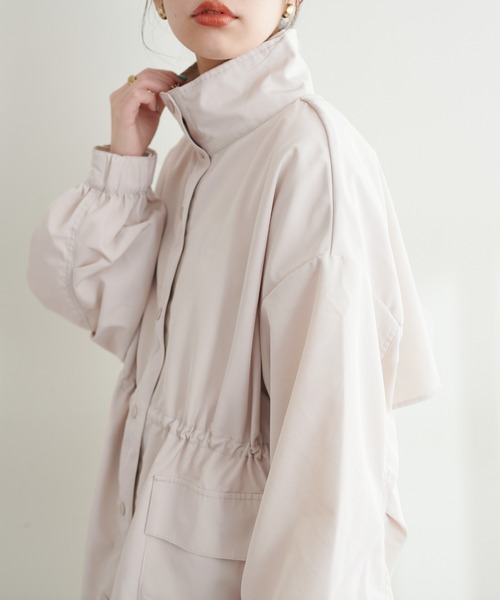 natural couture（ナチュラルクチュール）の「スタンドカラーボリュームマンパ（ブルゾン・レディース・カーキ/ブラック/アイボリー・FREE）」の2枚目の写真