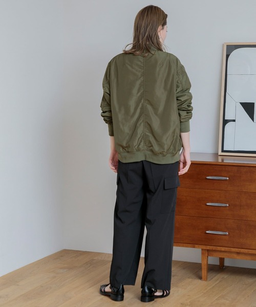 URBAN RESEARCH Sonny Label（アーバンリサーチサニーレーベル）の「リバーシブルMA-1ブルゾン（MA-1・レディース・ブラウン系その他/ベージュ系その他/グリーン系その他・FREE）」の21枚目の写真