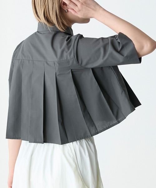 forksy.(フォルクシー)の「【forksy.】ブロードプリーツクロップド丈半袖シャツ(シャツ/ブラウス・レディース・ホワイト/ブルー/ブラック/グレー・FREE)」の3枚目の写真