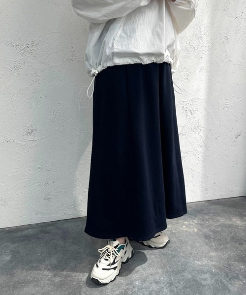 apres jour mignon(アプレジュールミニョン)の「スウェットフレアスカート【ZOZOTOWN限定アイテム】(スカート・レディース・ネイビー/ブラック/ナチュラル・X-LARGE/SMALL/MEDIUM)」の20枚目の写真