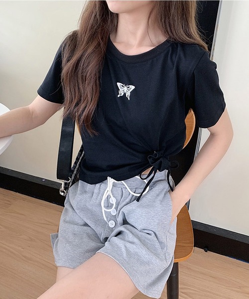 shopnikoniko(ショップニコニコ)の「バタフライ クロップド丈 Tシャツ ショート丈(Tシャツ/カットソー・レディース・ブラック/ホワイト・フリー)」の7枚目の写真