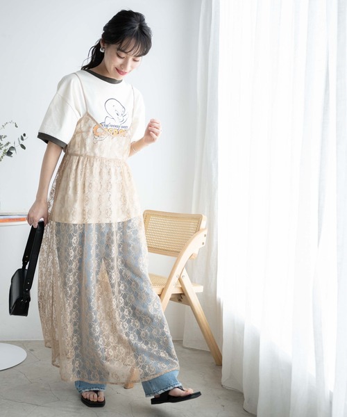 WEGO（ウィゴー）の「WEGO/フラワーレースキャミワンピース（ワンピース・レディース・ベージュ/ブラック・FREE）」の3枚目の写真