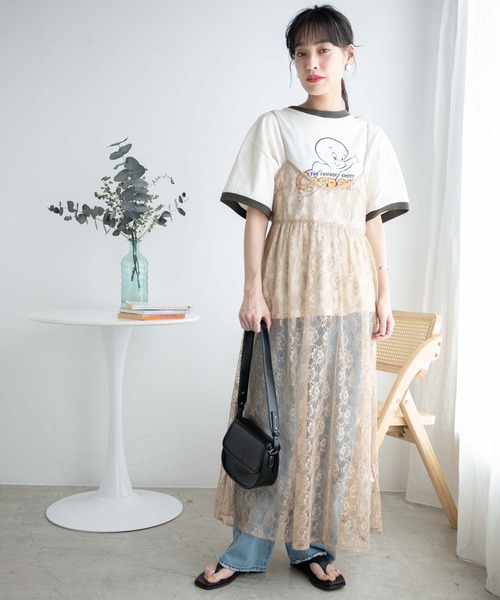 WEGO（ウィゴー）の「WEGO/フラワーレースキャミワンピース（ワンピース・レディース・ベージュ/ブラック・FREE）」の8枚目の写真