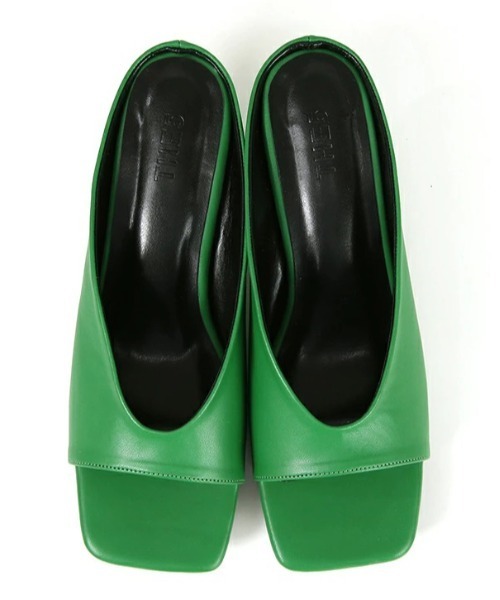 and it_（アンドイット）の「THE5 スクエアオープントゥヒールサンダル（サンダル・レディース・ブラック/ベージュ/グリーン・LL/S/L/M）」の5枚目の写真