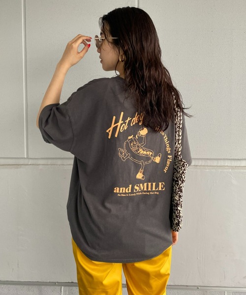 RODEO CROWNS WIDE BOWL（ロデオクラウンズワイドボウル）の「Hot dog gives Tシャツ（Tシャツ/カットソー・レディース・ホワイト/チャコールグレー/ライトイエロー・FREE）」の3枚目の写真