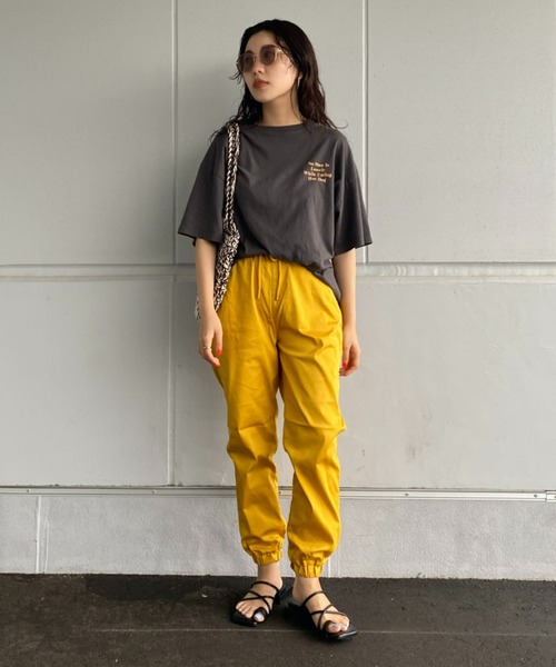 RODEO CROWNS WIDE BOWL（ロデオクラウンズワイドボウル）の「Hot dog gives Tシャツ（Tシャツ/カットソー・レディース・ホワイト/チャコールグレー/ライトイエロー・FREE）」の22枚目の写真