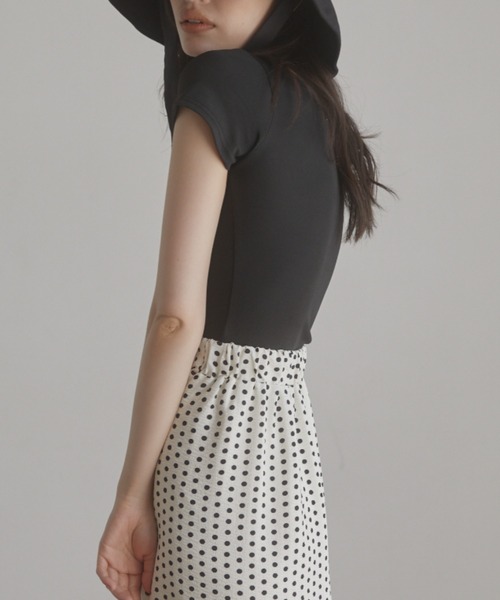 ACYM（アシーム）の「Round cut mini Tシャツ（Tシャツ/カットソー・レディース・ホワイト/ベージュ/ブラック・FREE）」の12枚目の写真