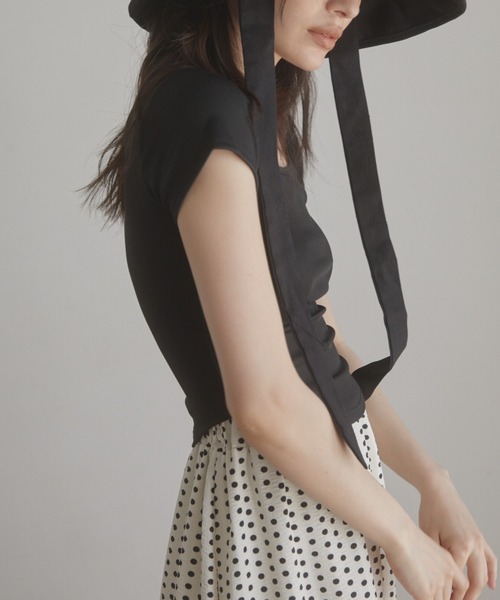 ACYM（アシーム）の「Round cut mini Tシャツ（Tシャツ/カットソー・レディース・ホワイト/ベージュ/ブラック・FREE）」の11枚目の写真