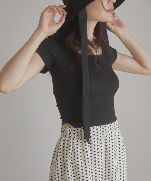 ACYM（アシーム）の「Round cut mini Tシャツ（Tシャツ/カットソー・レディース・ホワイト/ベージュ/ブラック・FREE）」の8枚目の写真