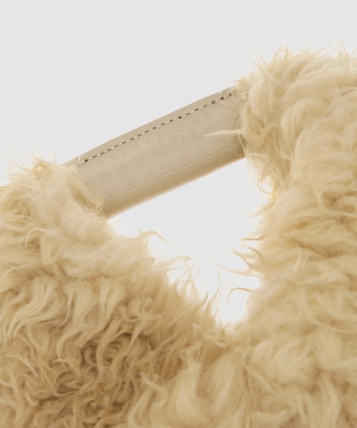 MM6 Maison Margiela(エムエムシックス メゾン マルジェラ)の「HANDBAG(ハンドバッグ・レディース・その他・FREE)」の5枚目の写真