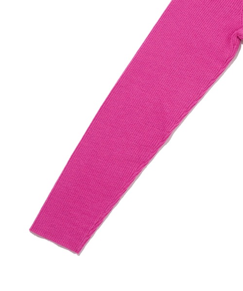 Levi's(リーバイス)の「Levi's/リーバイス クルーネック リブニット ピンク ROSE VIOLET(ニット/セーター・レディース・レッド・XS/S/M/L)」の5枚目の写真