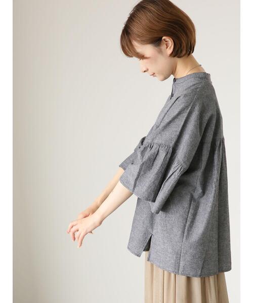 Samansa Mos2 blue(サマンサモスモスブルー)の「◎ダンガリー袖フレアブラウス(シャツ/ブラウス・レディース・ブラック/ネイビー/オフホワイト・F)」の2枚目の写真