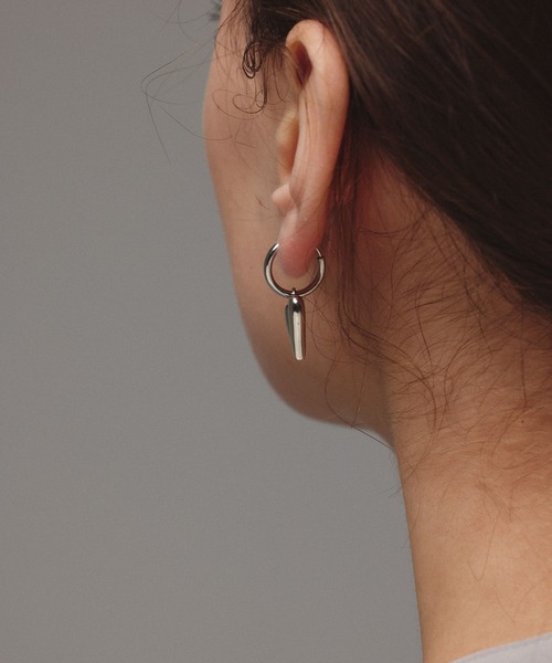 CENE(セネ)の「【CENE】セネ/ラインハートフープイヤリング(イヤリング・レディース・ゴールド/シルバー・FREE)」の14枚目の写真