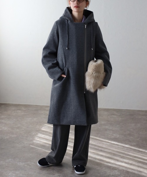 model：163cm / size：F