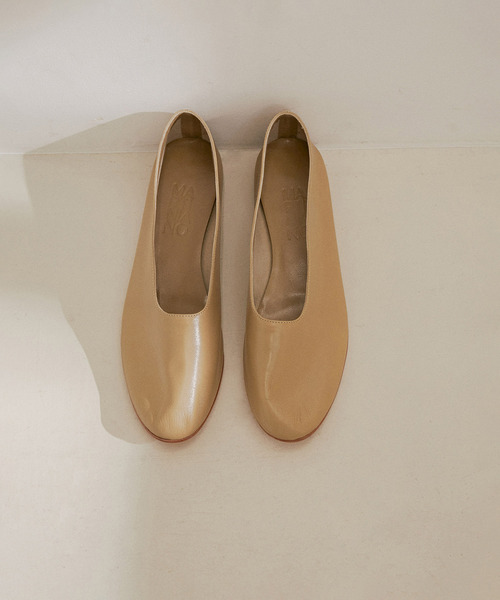 SALON adam et rope'（サロン アダム エ ロペ）の「【MARTINIANO（マルティニアーノ）】GLOVE（パンプス・レディース・ワイン・37）」の5枚目の写真