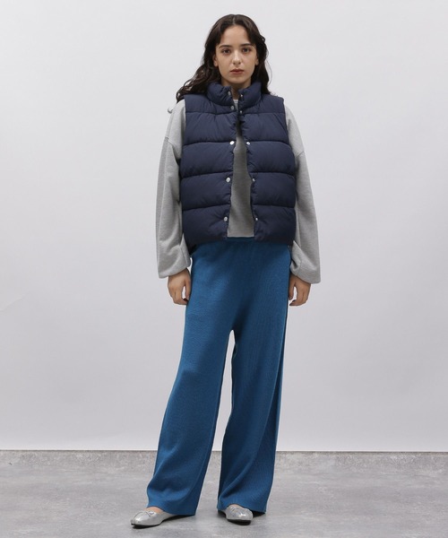 LAKOLE（ラコレ）の「ショートパファーベスト / 966825（ダウンベスト・レディース・ネイビー/ベージュ/ブラウン・SMALL/MEDIUM）」の14枚目の写真