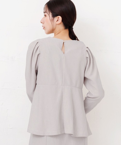 mili an deni（ミリアンデニ）の「ブリスタークレープペプラムトップス（シャツ/ブラウス・レディース・ブラック/アイボリー・L/M）」の14枚目の写真