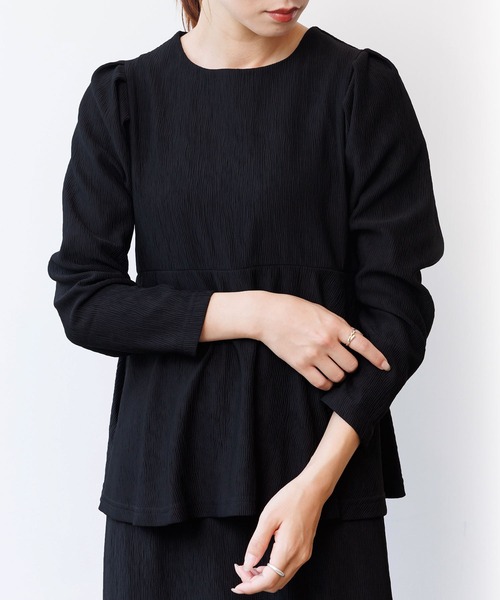 mili an deni（ミリアンデニ）の「ブリスタークレープペプラムトップス（シャツ/ブラウス・レディース・ブラック/アイボリー・L/M）」の9枚目の写真