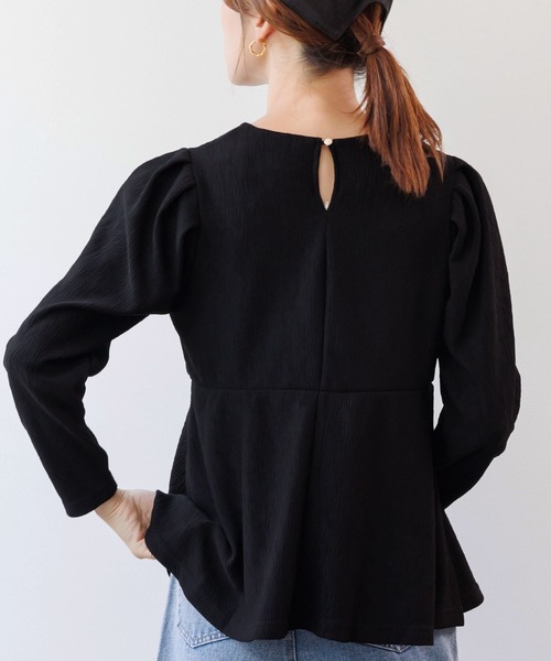 mili an deni（ミリアンデニ）の「ブリスタークレープペプラムトップス（シャツ/ブラウス・レディース・ブラック/アイボリー・L/M）」の17枚目の写真