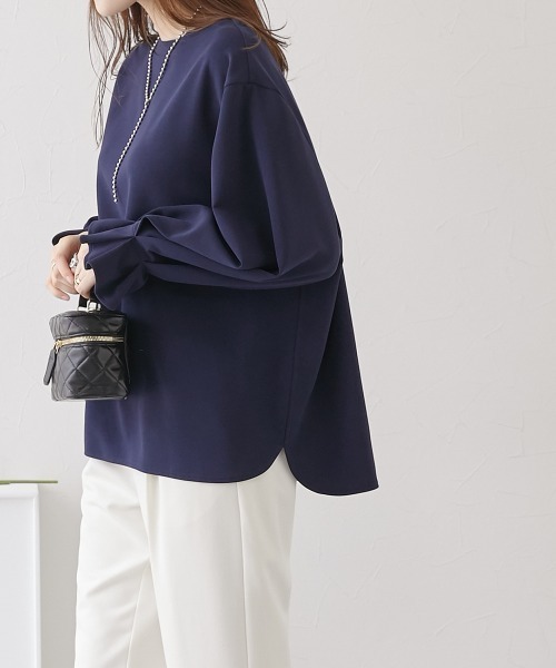 nissen(ニッセン)の「タック入キャンディースリーブトップス(Tシャツ/カットソー・レディース・オフホワイト/ネイビー/グレイッシュベージュ・M/L/LL)」の7枚目の写真