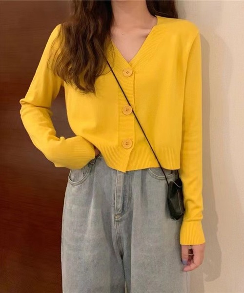 Silly（シリー）の「11 color ビッグボタンニットカーディガン（カーディガン/ボレロ・レディース・イエロー/アイボリー/ライトブルー/パープル/ホワイト/オレンジ/カーキ/ベージュ/ブラック/ピンク/グレー・FREE）」の22枚目の写真