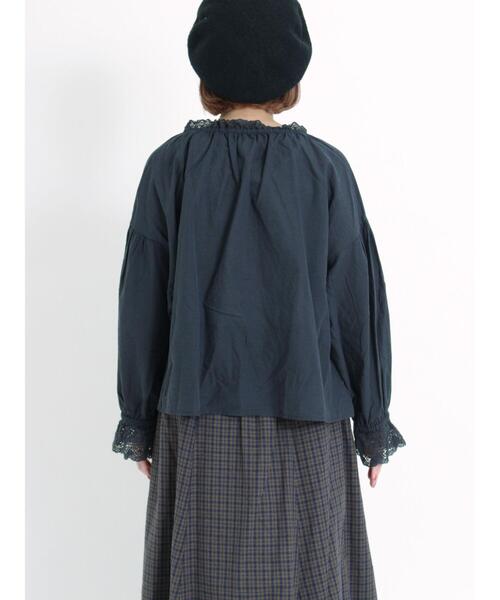 Samansa Mos2（サマンサ モスモス）の「レースリボンブラウス（シャツ/ブラウス・レディース・キナリ/チャコールグレー/ネイビー・F）」の5枚目の写真